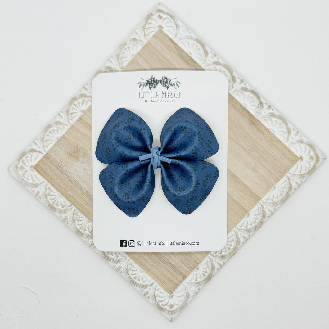 Navy Floral Bella Clip