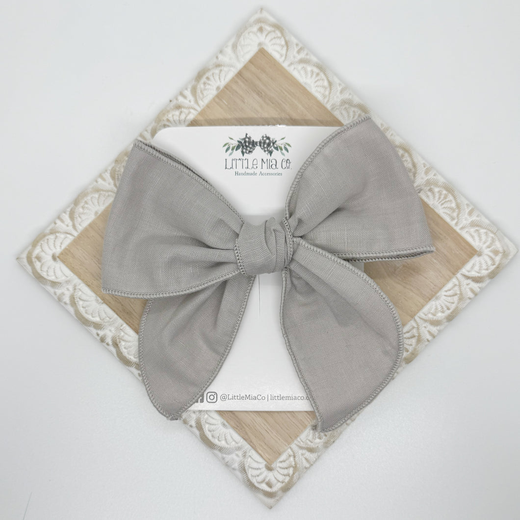 Grey Linen 5” Clip