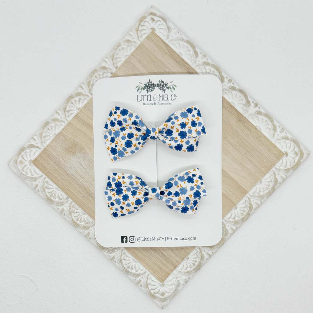 Blue Floral Lou Piggy Clips