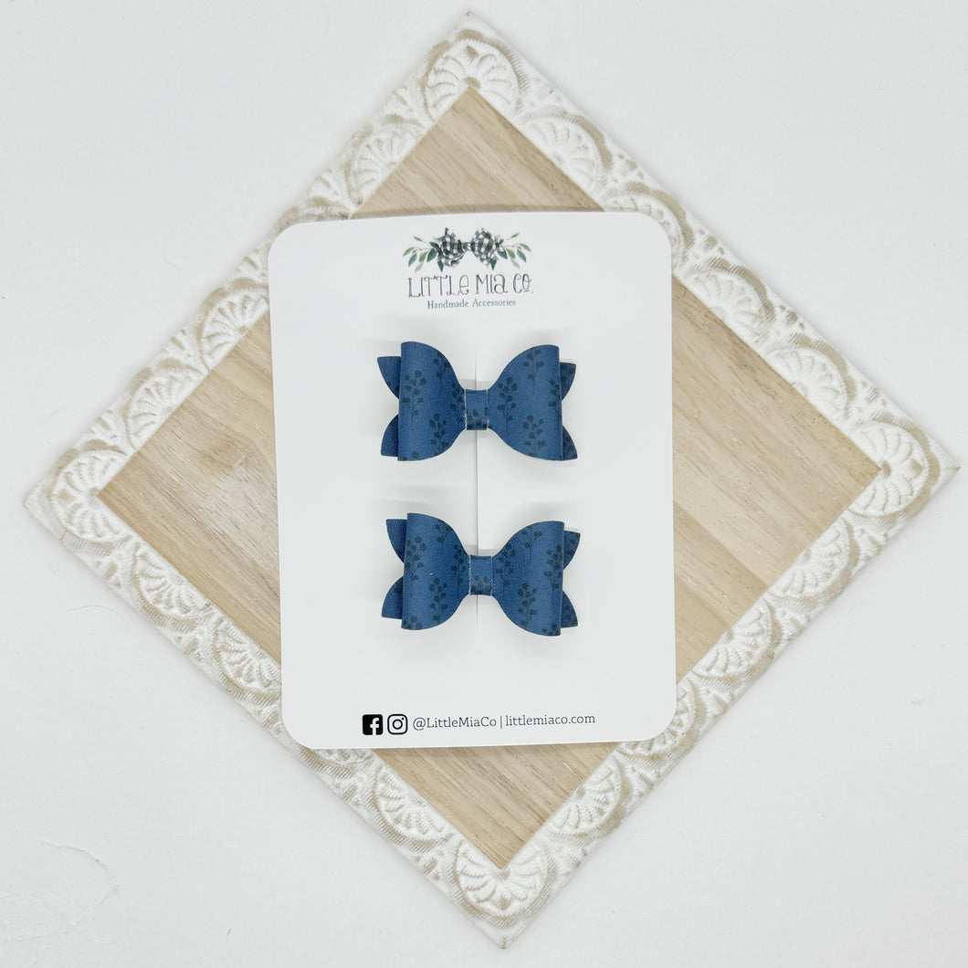 Navy Floral Lucy Piggy Clips