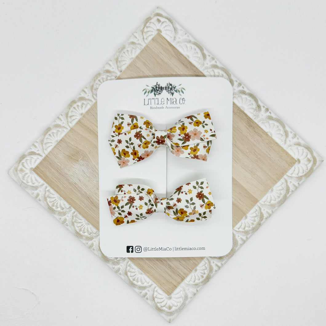 Neutral Mustard Floral Lou Piggy Clips