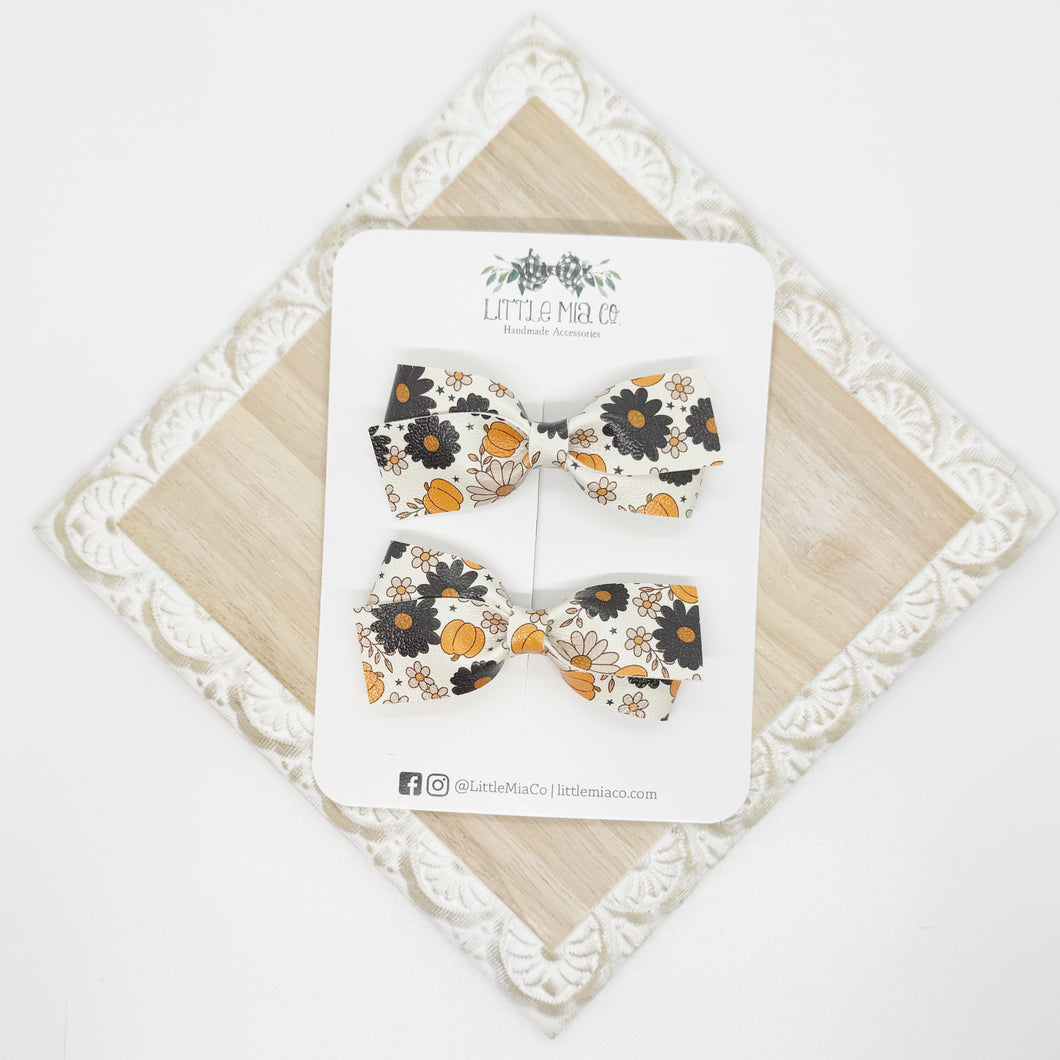 Pumpkin Floral Lou Piggy Clips