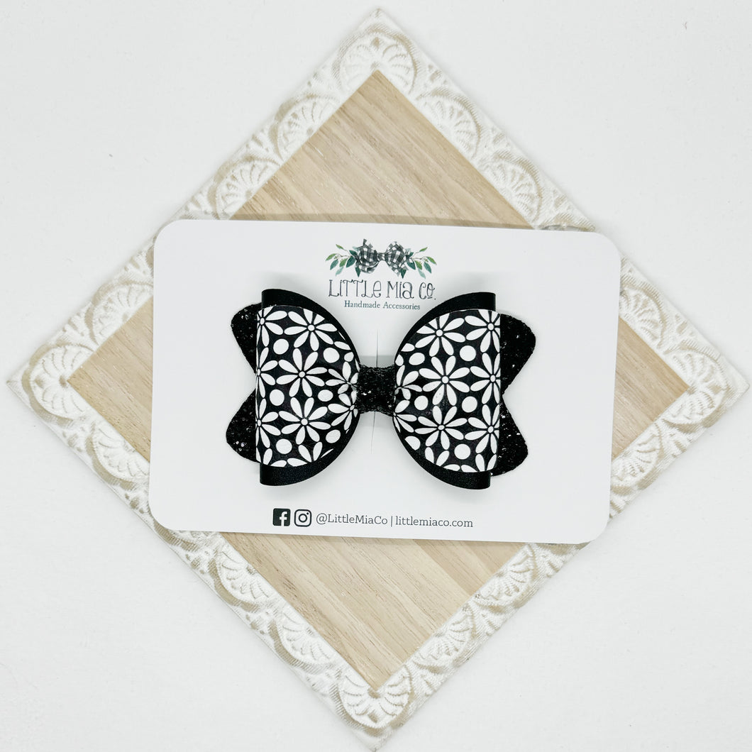 Black & White Floral Lizzy Clip